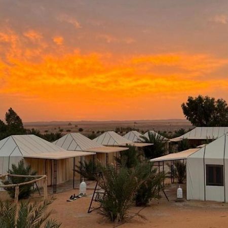 Sahara Traveling Camp 호텔 메르주가 외부 사진