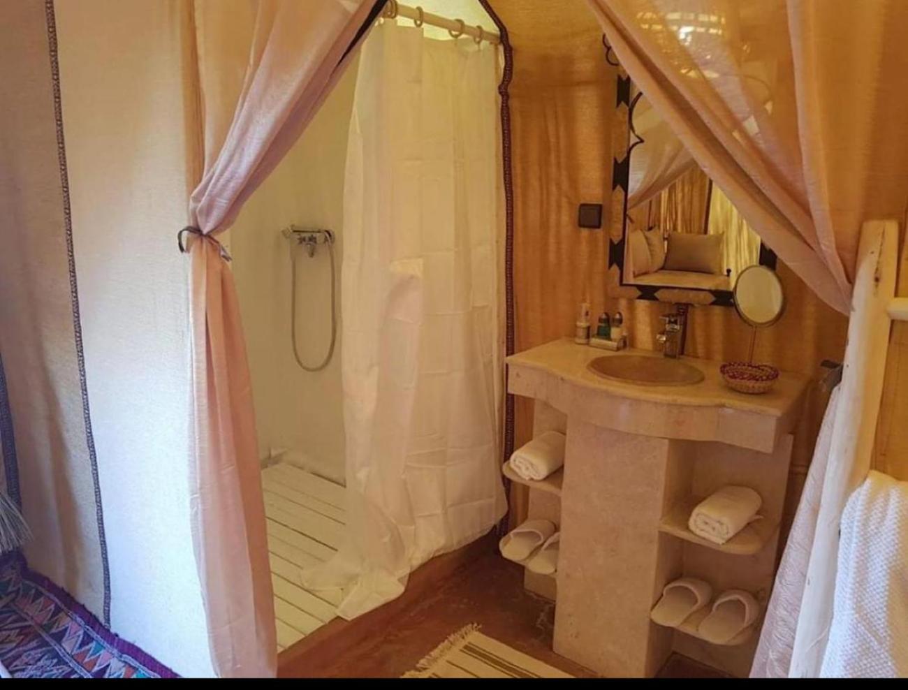 Sahara Traveling Camp 호텔 메르주가 외부 사진